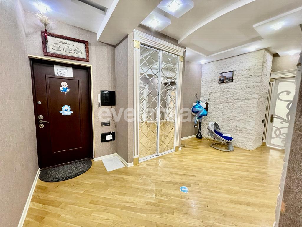 Satılır, yeni tikili, 3 otaqlı, 131 m², Bakı, Nizami r, Neftçilər m.