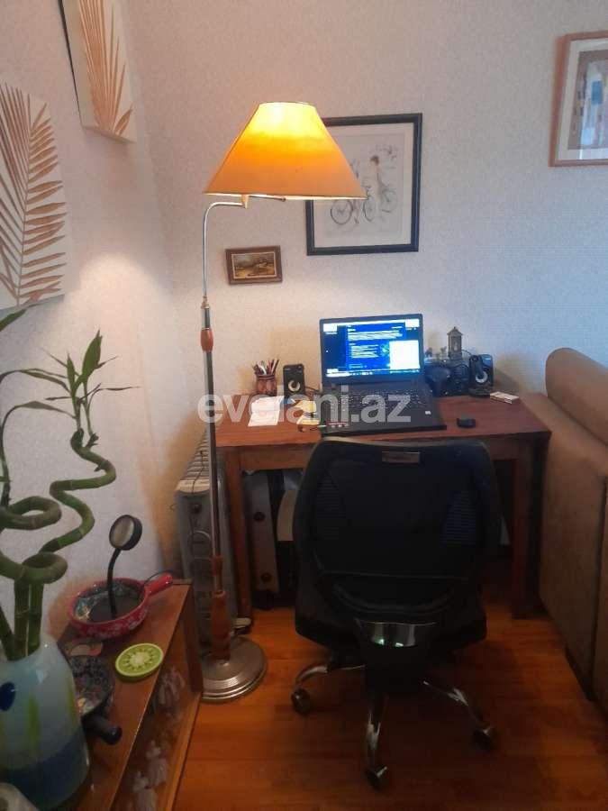 Продаётся, вторичка, 3-комнаты, 70 m², Баку, Низаминский r, 8-й километр p, Нефтчиляр m.