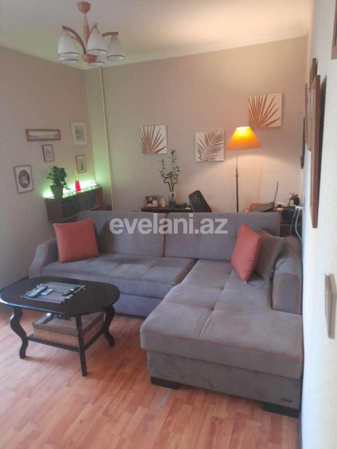 Продаётся, вторичка, 3-комнаты, 70 m², Баку, Низаминский r, 8-й километр p, Нефтчиляр m.