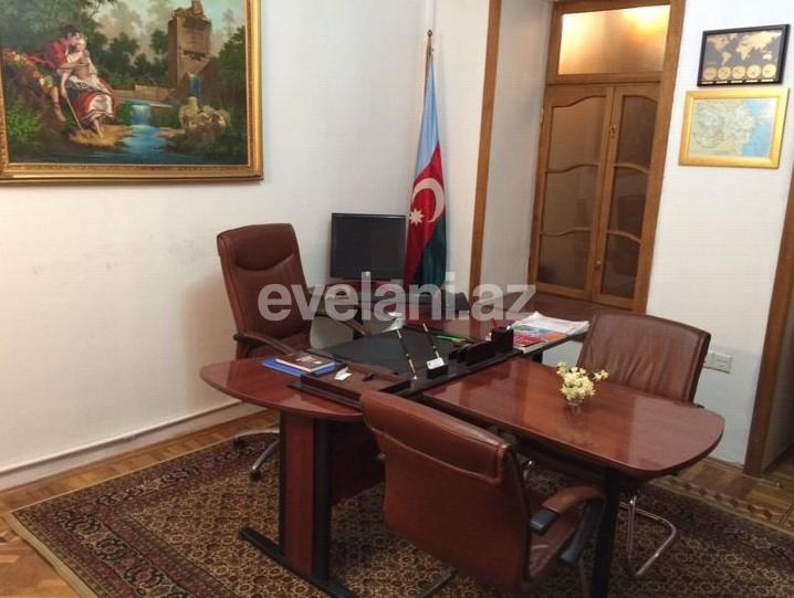 Kirayə verilir, ofis, 5 otaqlı, 200 m², Bakı, Nəsimi r, 28 may m.