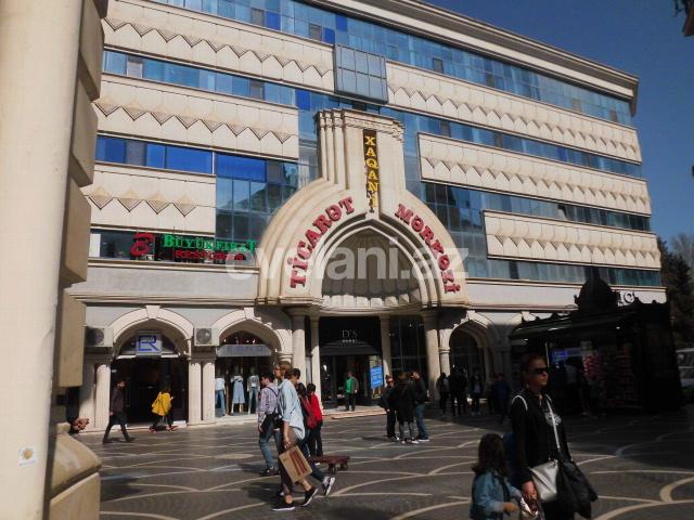 Satılır, köhnə tikili, 7 otaqlı, 145 m², Bakı, Səbail r, Sahil m.