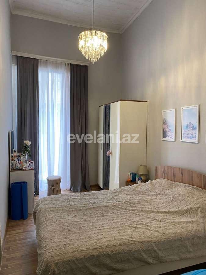 Satılır, köhnə tikili, 7 otaqlı, 145 m², Bakı, Səbail r, Sahil m.