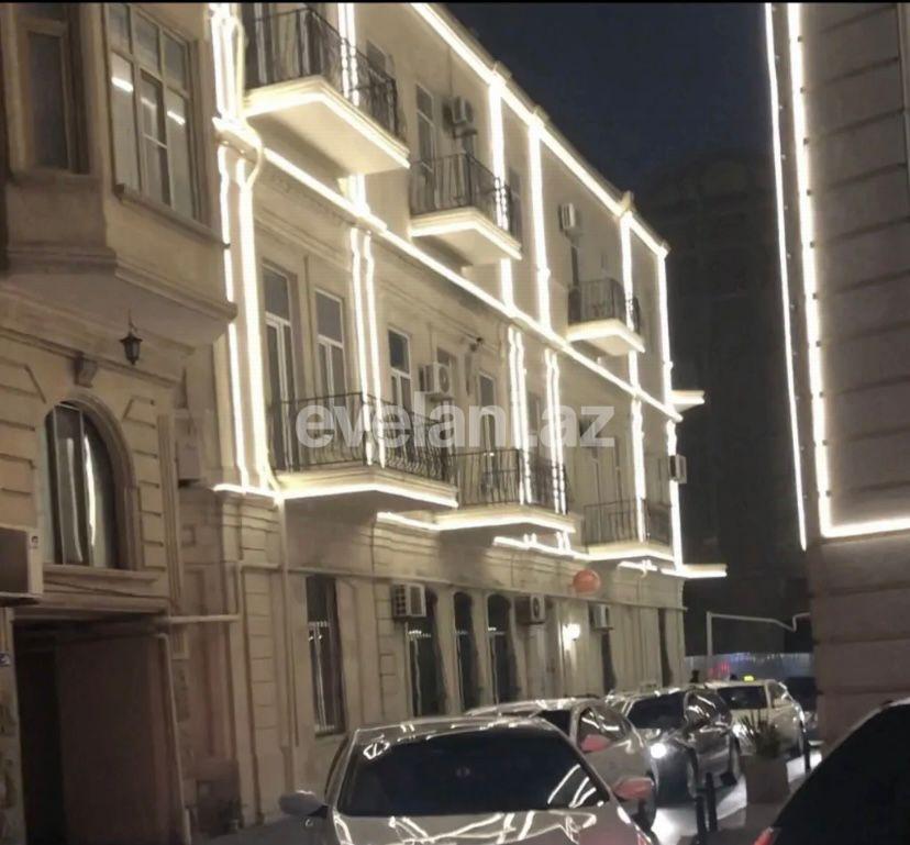 Satılır, köhnə tikili, 7 otaqlı, 145 m², Bakı, Səbail r, Sahil m.