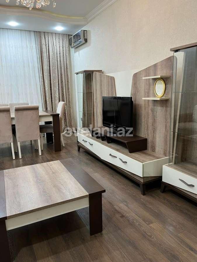 Kirayə verilir, yeni tikili, 3 otaqlı, 93 m², Bakı, Binəqədi r, 7-ci mikrorayon q, Azadlıq prospekti m.