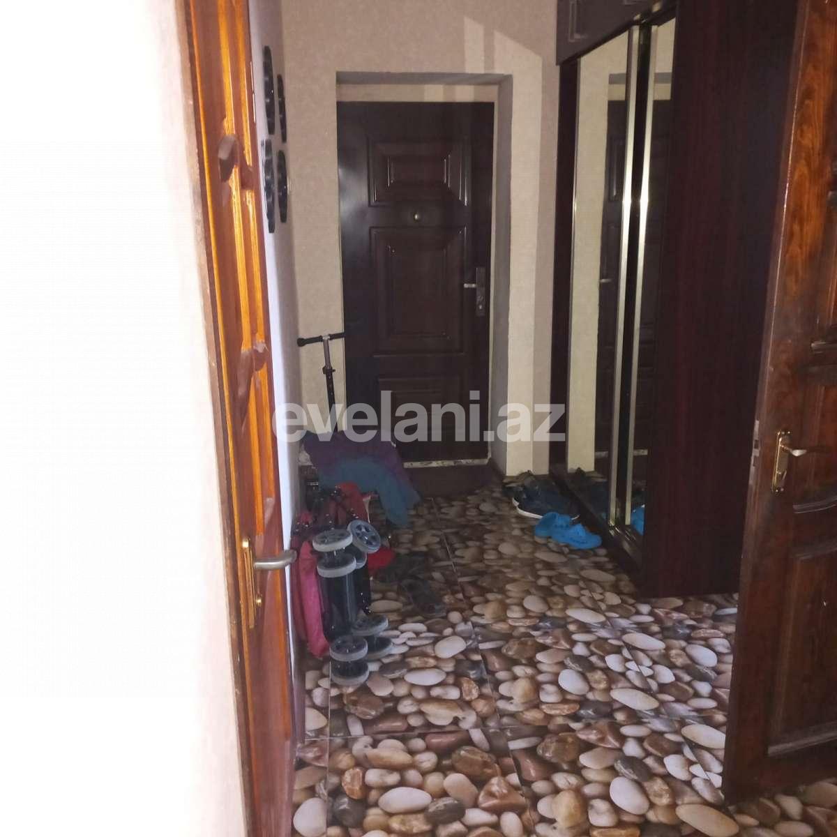 Satılır, köhnə tikili, 3 otaqlı, 80 m², Bakı, Sabunçu r, Bakıxanov q, Neftçilər m.