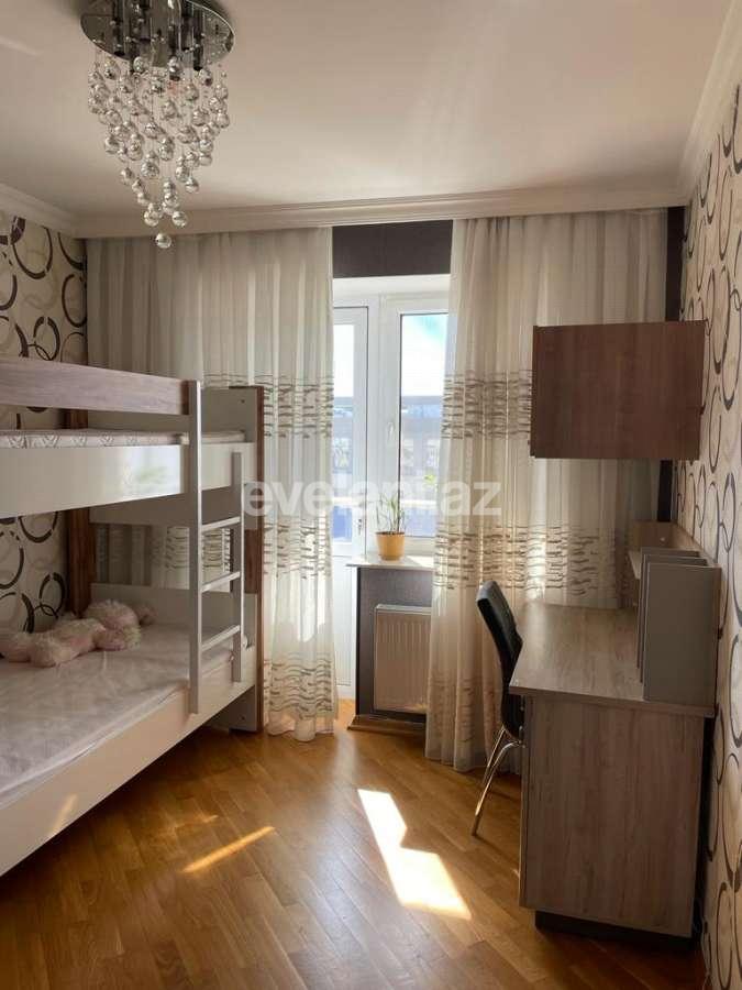 Rent, old building, 3 room, 86 m², Baku, Yasamal r, Elmlar Akademiyası m.