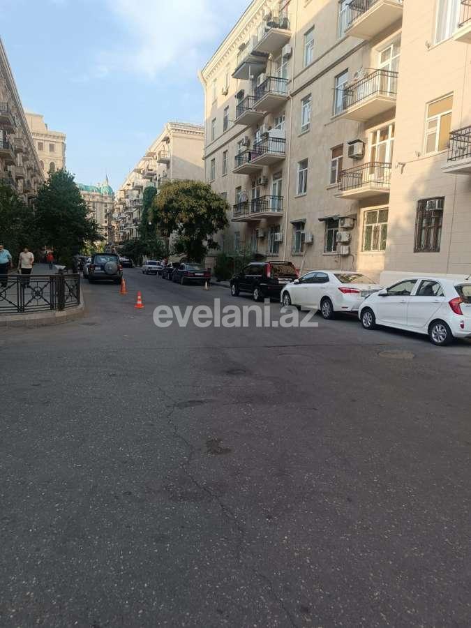 Rent, old building, 3 room, 88 m², Baku, Sabail r, Icheri Sheher m.