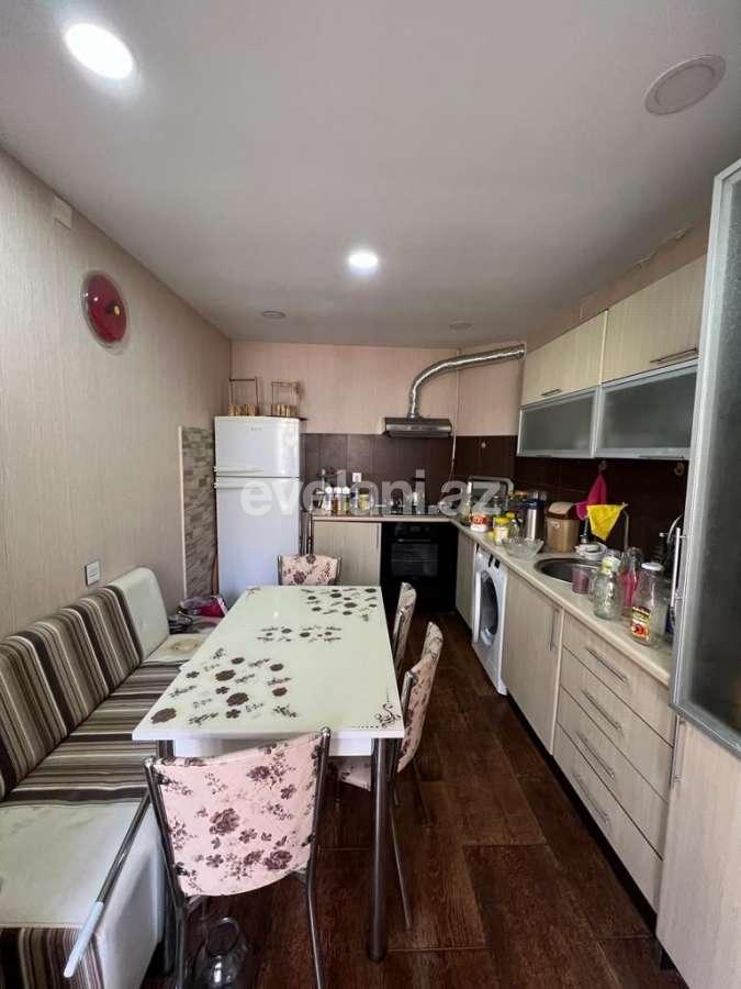 Satılır, köhnə tikili, 3 otaqlı, 80 m², Bakı, Yasamal r, İnşaatçılar m.