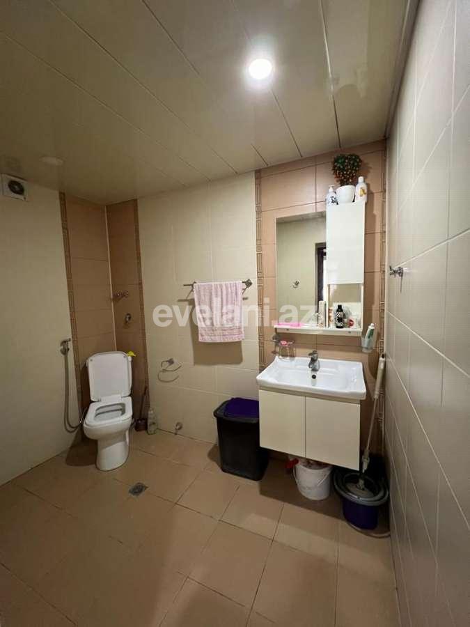 Satılır, köhnə tikili, 3 otaqlı, 80 m², Bakı, Yasamal r, İnşaatçılar m.