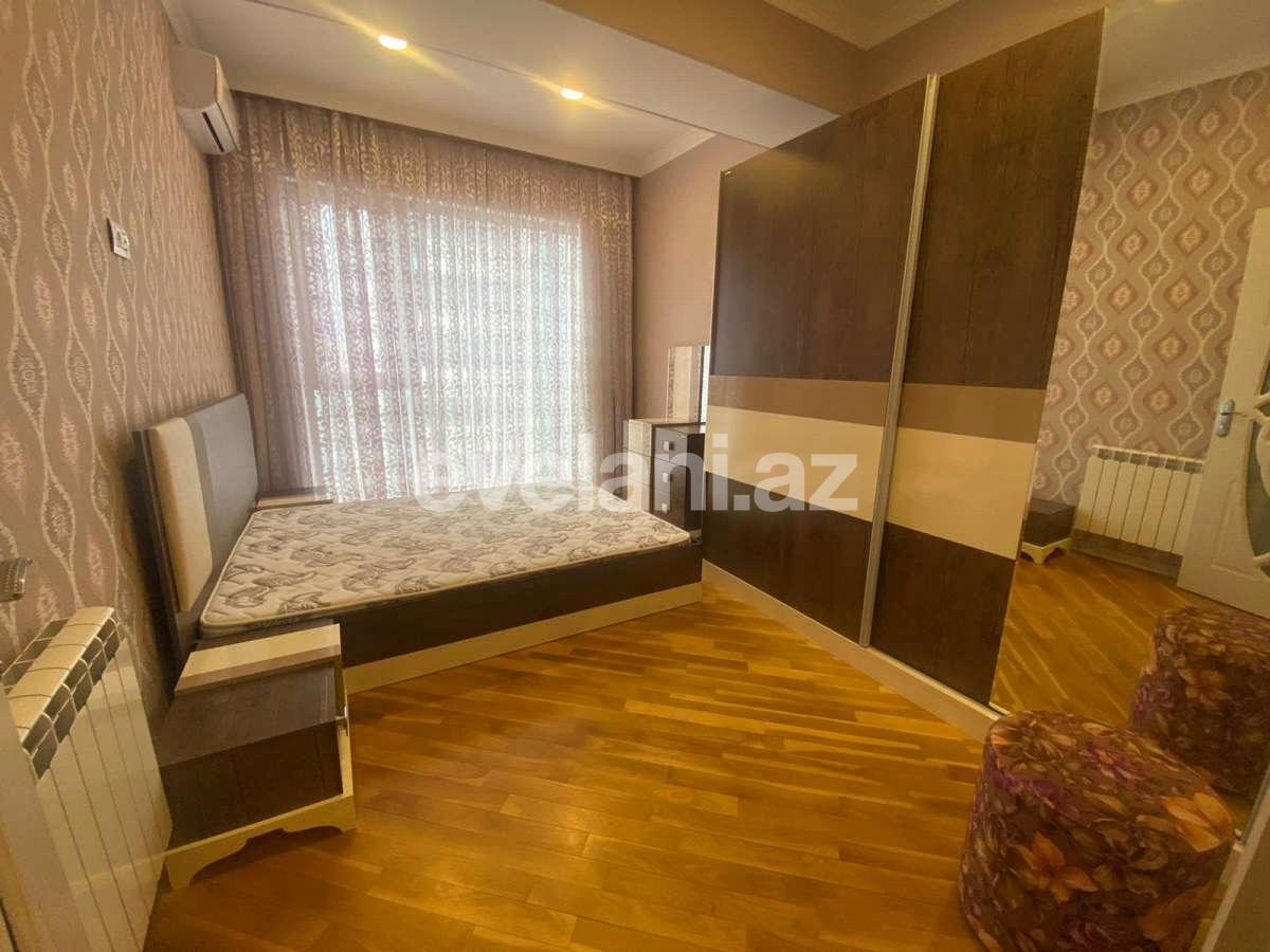 Kirayə verilir, yeni tikili, 4 otaqlı, 120 m², Bakı, Xətai r, Şah İsmayıl Xətai m.