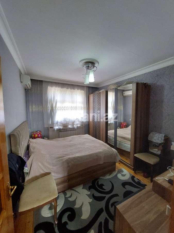 Sale, old building, 3 room, 85 m², Baku, Nizami r, Khalglar Doslugu m.