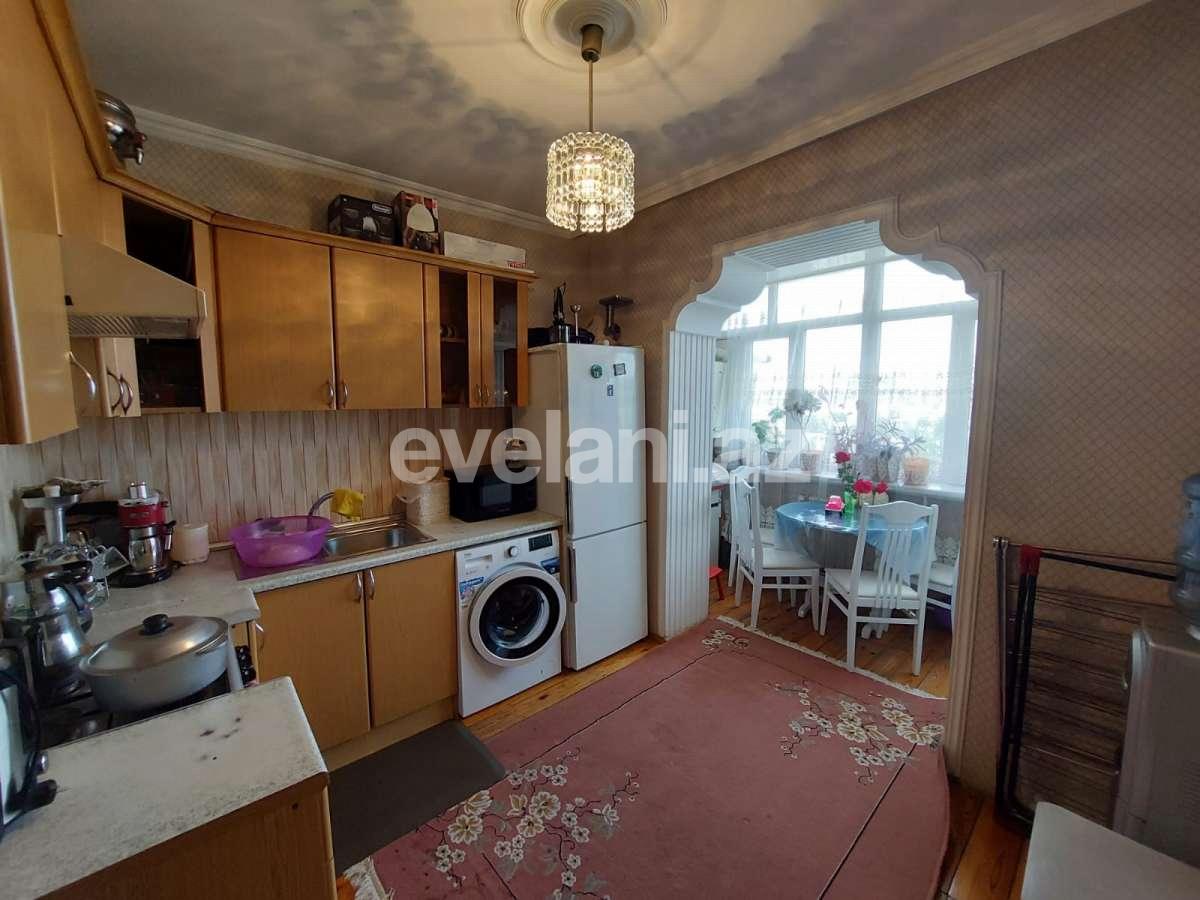 Sale, old building, 3 room, 85 m², Baku, Nizami r, Khalglar Doslugu m.