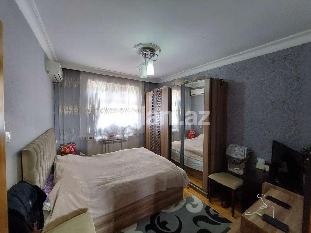 Sale, old building, 3 room, 85 m², Baku, Nizami r, Khalglar Doslugu m.