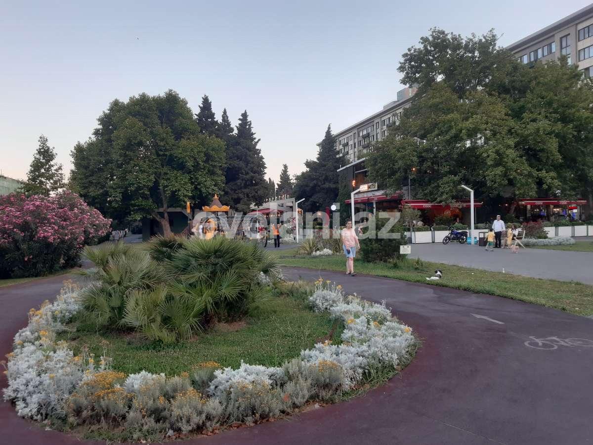 Satılır, köhnə tikili, 3 otaqlı, 70 m², Bakı, Nərimanov r, Böyükşor q.