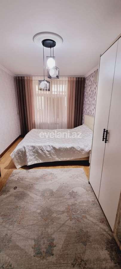 Satılır, köhnə tikili, 4 otaqlı, 104.99 m², Bakı, Binəqədi r, 8-ci mikrorayon q, Azadlıq prospekti m.