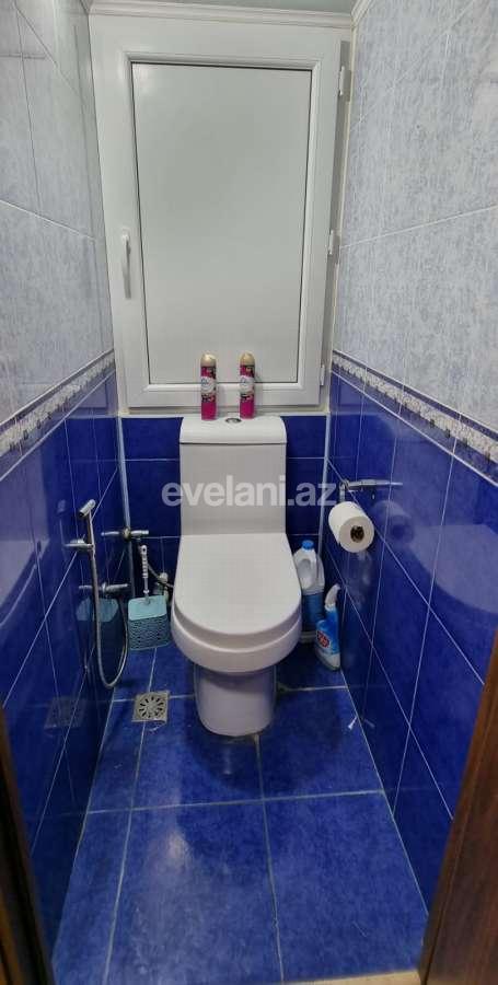 Satılır, köhnə tikili, 4 otaqlı, 104.99 m², Bakı, Binəqədi r, 8-ci mikrorayon q, Azadlıq prospekti m.