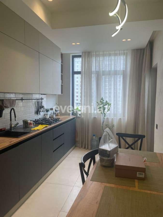 Kirayə verilir, yeni tikili, 2 otaqlı, 76 m², Bakı, Nəsimi r, 8 Noyabr m.