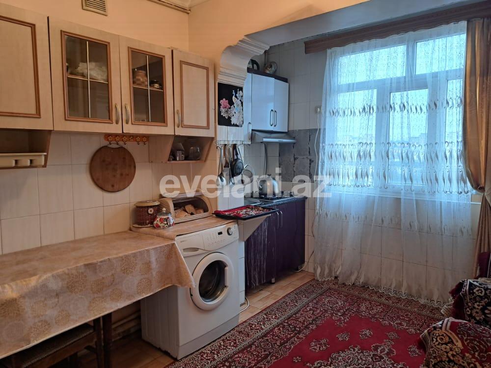 Satılır, köhnə tikili, 2 otaqlı, 50 m², Bakı, Nizami r, 8-ci kilometr q, Neftçilər m.