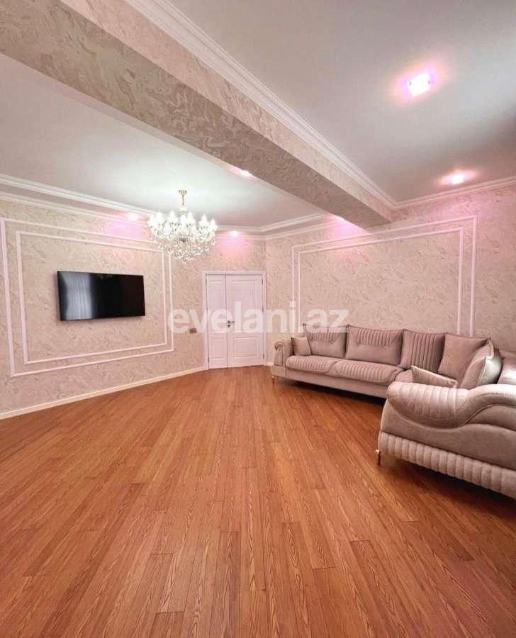 Satılır, yeni tikili, 3 otaqlı, 135 m², Bakı, Binəqədi r, 8-ci mikrorayon q, Azadlıq prospekti m.