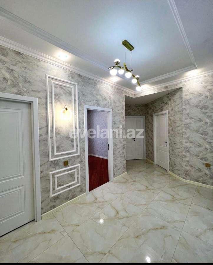 Satılır, yeni tikili, 3 otaqlı, 135 m², Bakı, Binəqədi r, 8-ci mikrorayon q, Azadlıq prospekti m.