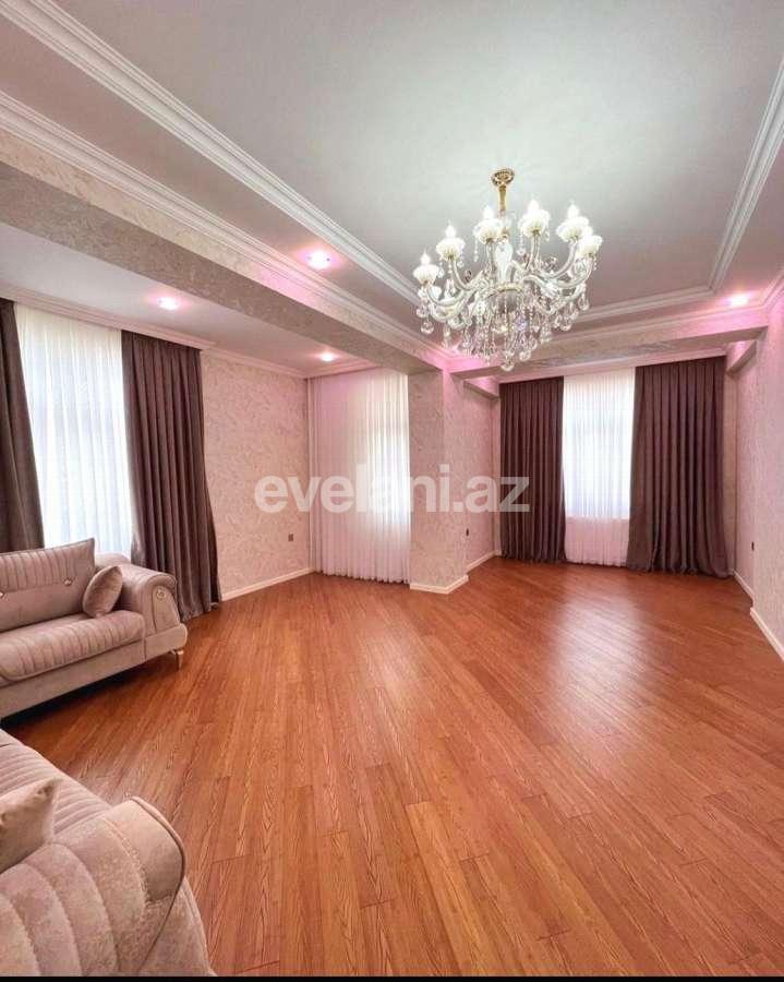 Satılır, yeni tikili, 3 otaqlı, 135 m², Bakı, Binəqədi r, 8-ci mikrorayon q, Azadlıq prospekti m.