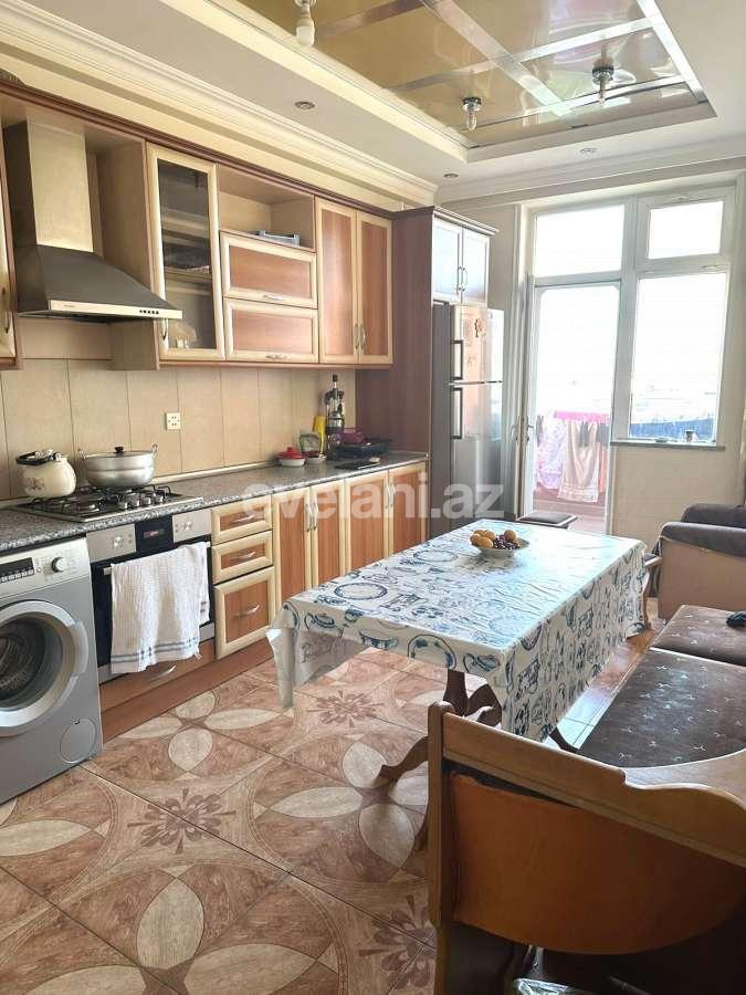 Satılır, yeni tikili, 3 otaqlı, 115 m², Bakı, Binəqədi r, 7-ci mikrorayon q, Azadlıq prospekti m.