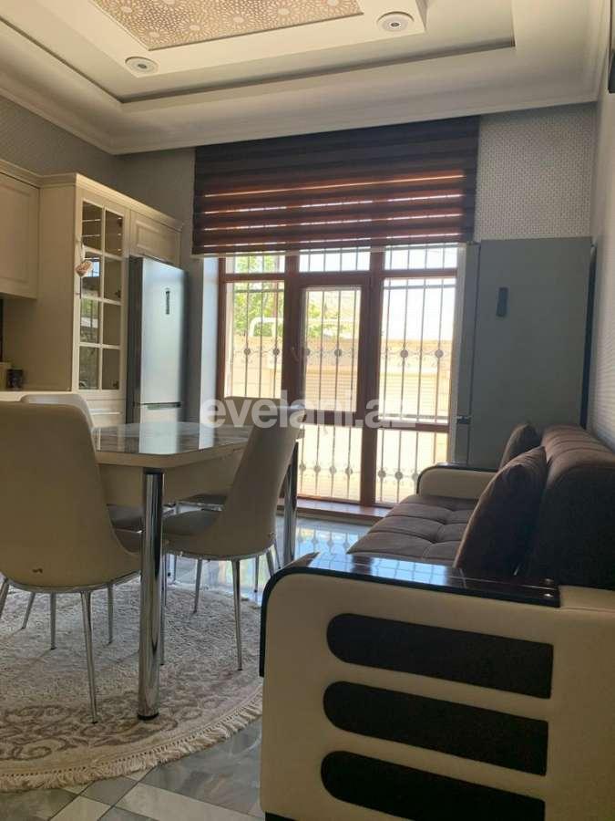 Kirayə verilir, həyət evi / bağ, 4 otaqlı, 200 m², Bakı, Binəqədi r, 6-cı mikrorayon q.
