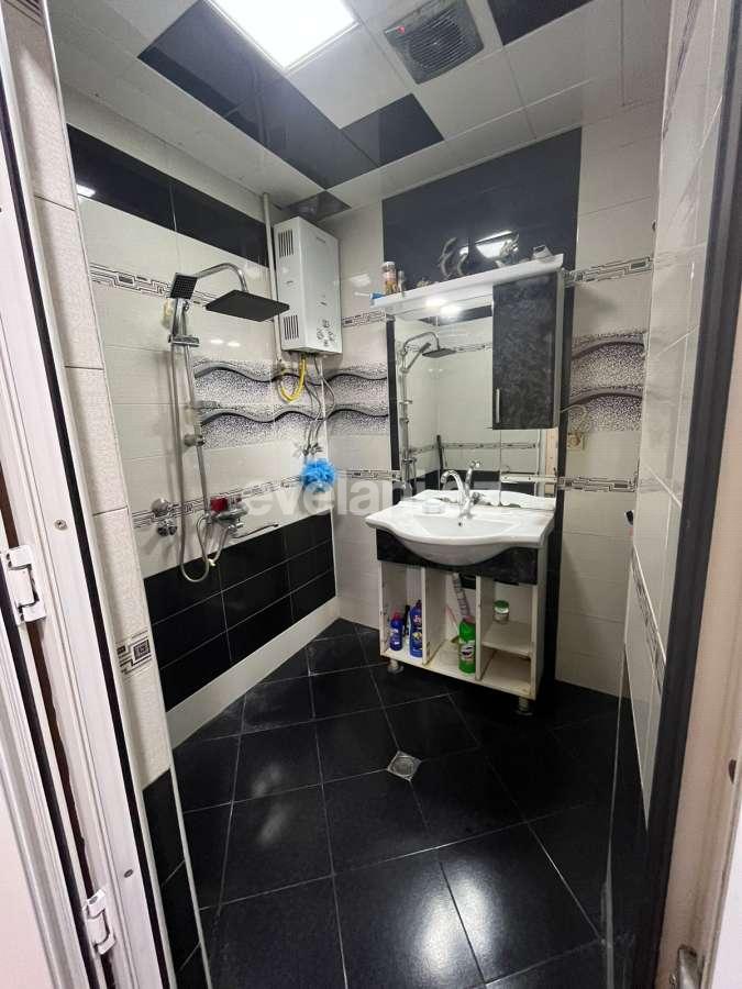 Satılır, köhnə tikili, 3 otaqlı, 65 m², Bakı, Suraxanı r, Günəşli q.