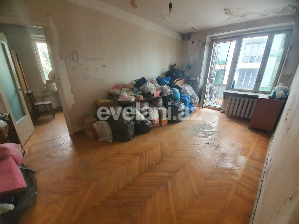 Satılır, köhnə tikili, 2 otaqlı, 52 m², Bakı, Yasamal r, Elmlər Akademiyası m.
