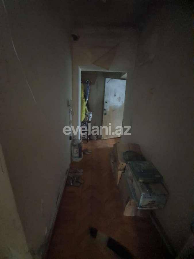 Satılır, köhnə tikili, 2 otaqlı, 52 m², Bakı, Yasamal r, Elmlər Akademiyası m.