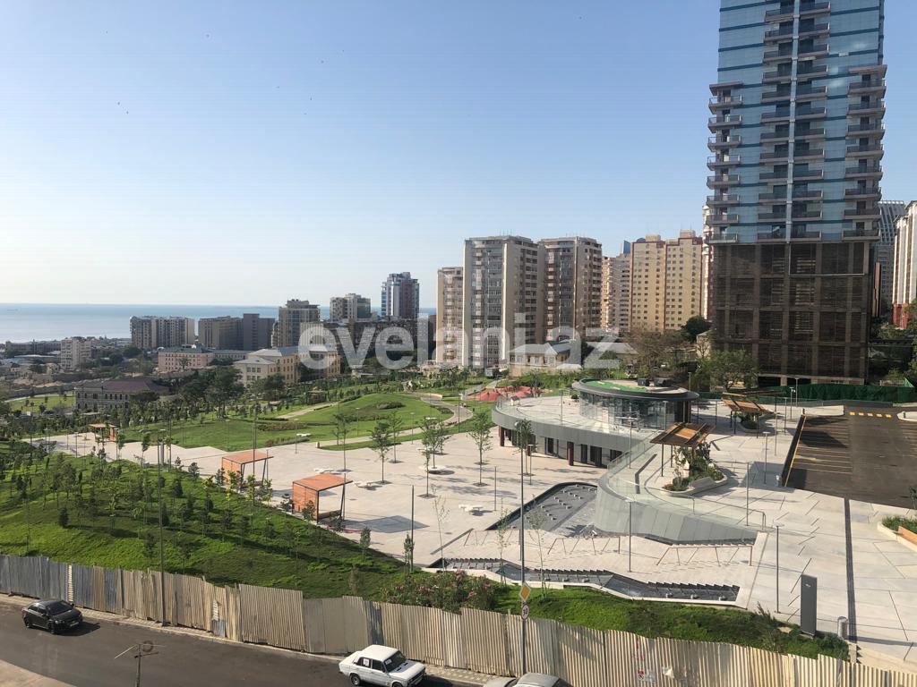 Satılır, yeni tikili, 4 otaqlı, 200 m², Bakı, Yasamal r, Elmlər Akademiyası m.