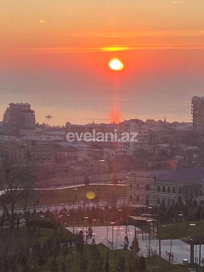 Satılır, yeni tikili, 4 otaqlı, 200 m², Bakı, Yasamal r, Elmlər Akademiyası m.