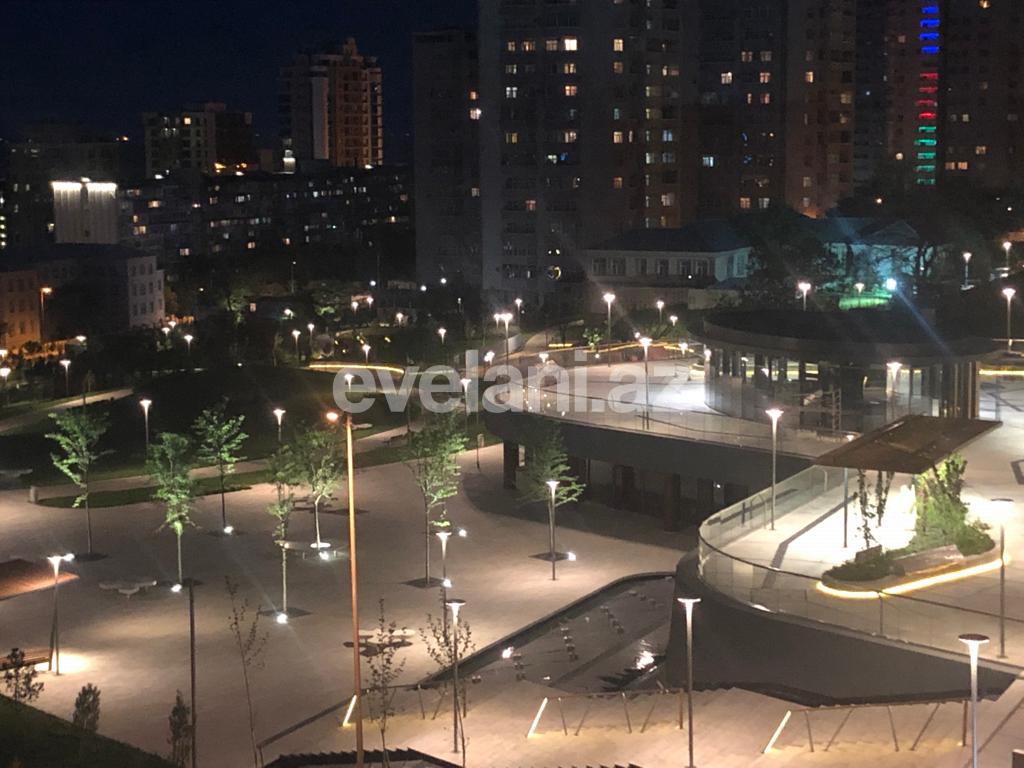 Satılır, yeni tikili, 4 otaqlı, 200 m², Bakı, Yasamal r, Elmlər Akademiyası m.