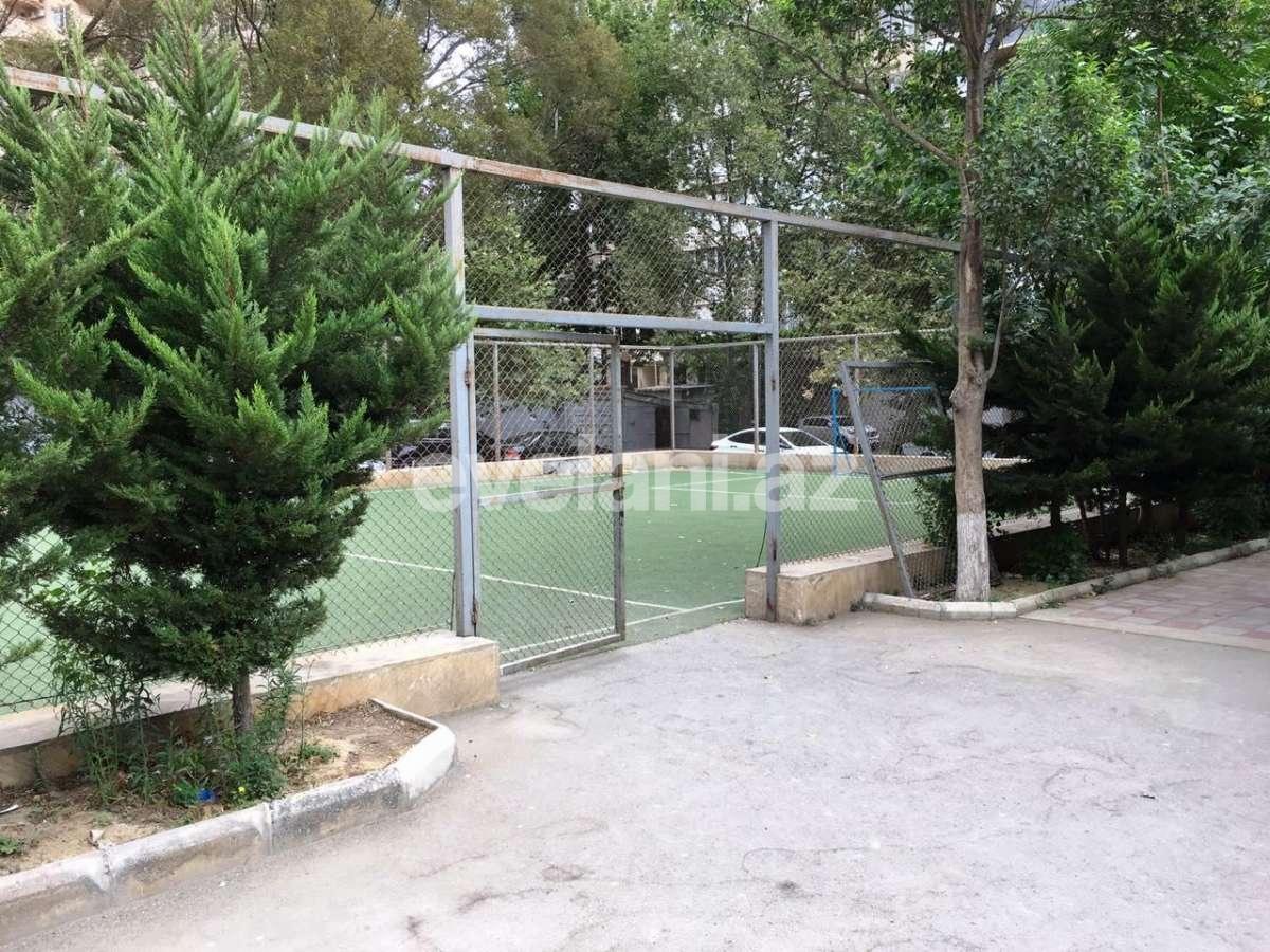 Sale, old building, 3 room, 85 m², Baku, Yasamal r, Elmlar Akademiyası m.