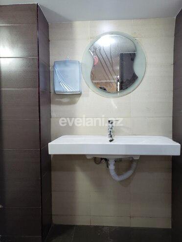 Satılır, obyekt, 100 m², Bakı, Binəqədi r, 8-ci mikrorayon q, Azadlıq prospekti m.