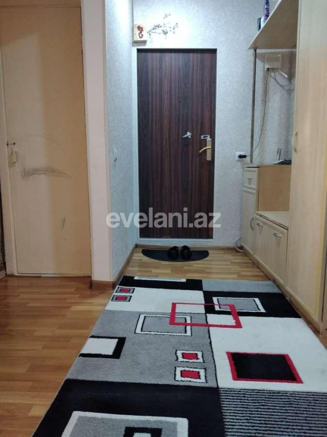 Satılır, köhnə tikili, 3 otaqlı, 70 m², Bakı, Suraxanı r, Yeni Günəşli q, Xalqlar Dostluğu m.