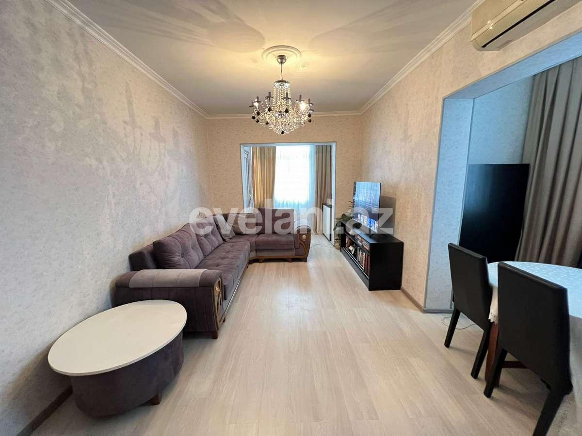 Satılır, köhnə tikili, 2 otaqlı, 66 m², Bakı, Suraxanı r, Yeni Günəşli q, Neftçilər m.