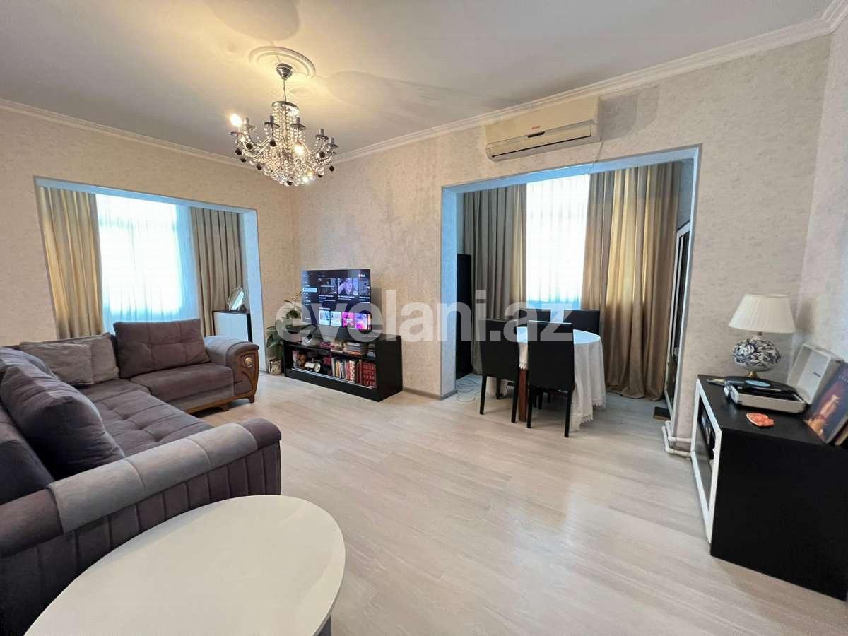 Satılır, köhnə tikili, 2 otaqlı, 66 m², Bakı, Suraxanı r, Yeni Günəşli q, Neftçilər m.