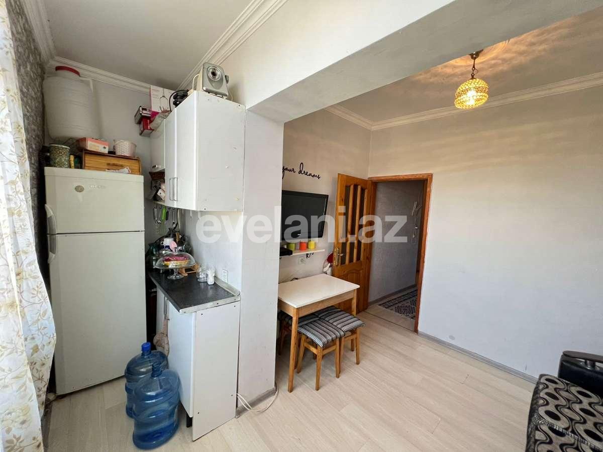 Satılır, köhnə tikili, 2 otaqlı, 66 m², Bakı, Suraxanı r, Yeni Günəşli q, Neftçilər m.