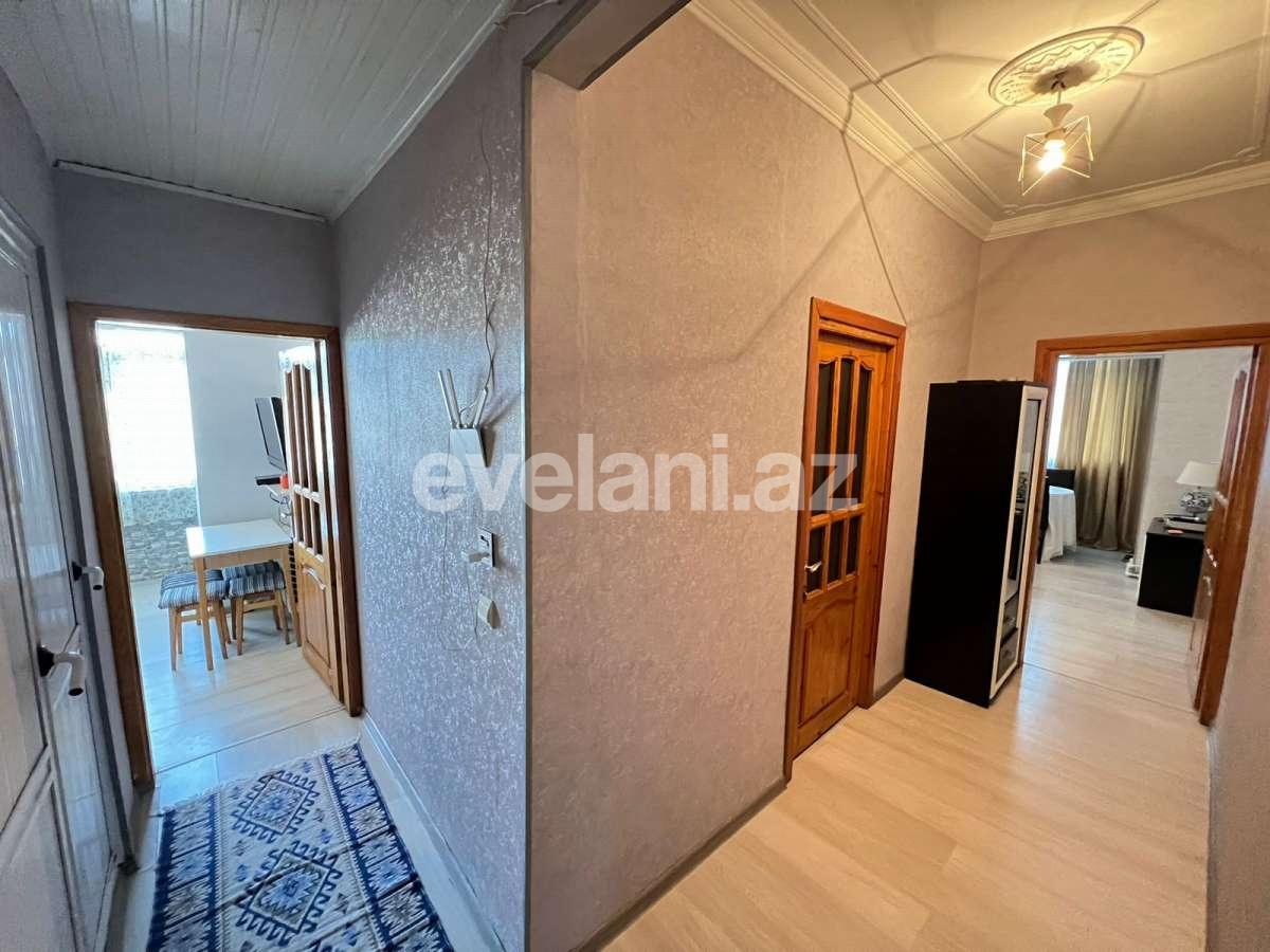 Satılır, köhnə tikili, 2 otaqlı, 66 m², Bakı, Suraxanı r, Yeni Günəşli q, Neftçilər m.