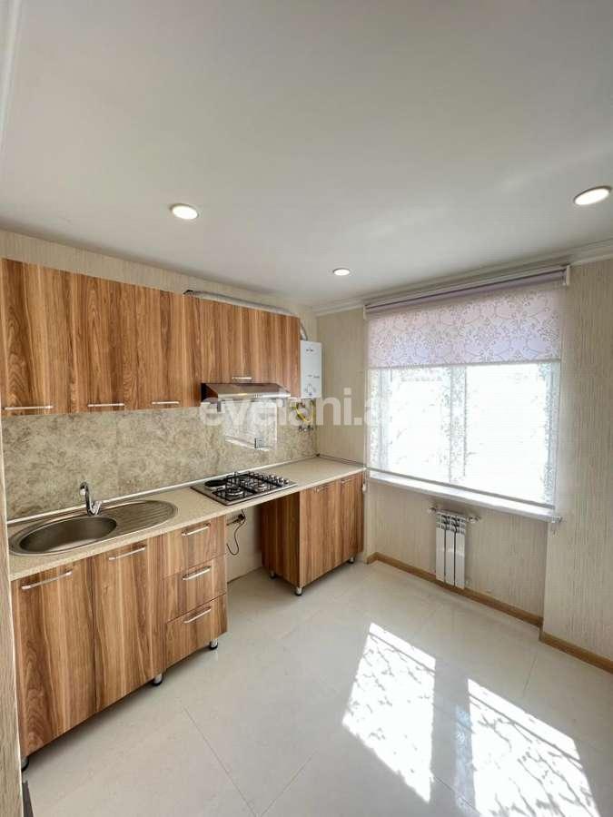 Продаётся, вторичка, 2-комнаты, 50 m², Баку, Ясамальский r, Элмляр Академиясы m.