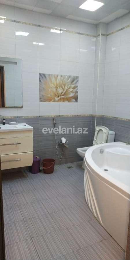 Satılır, həyət evi / bağ, 4 otaqlı, 250 m², Bakı, Səbail r, Badamdar q.