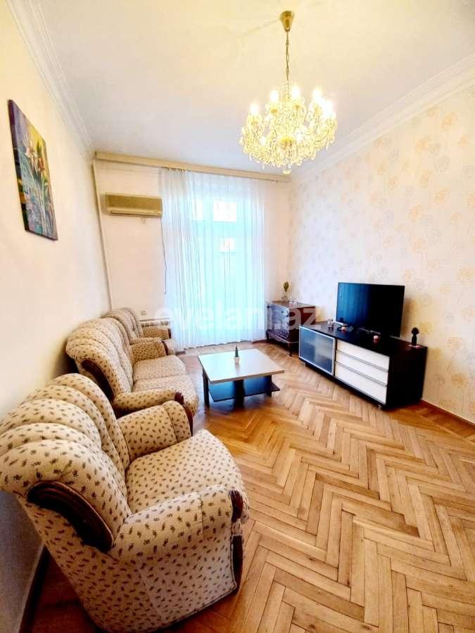 Сдаётся, вторичка, 2-комнаты, 60 m², Баку, Насиминский r, 28 мая m.