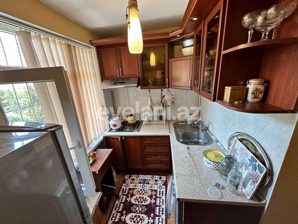 Satılır, köhnə tikili, 2 otaqlı, 50 m², Bakı, Yasamal r, İçəri Şəhər m.