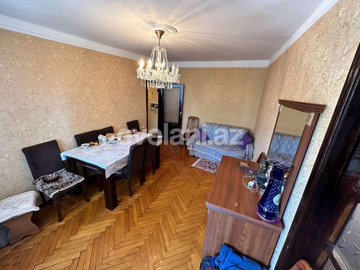 Satılır, köhnə tikili, 2 otaqlı, 50 m², Bakı, Yasamal r, İçəri Şəhər m.