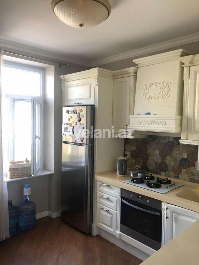 Kirayə verilir, köhnə tikili, 3 otaqlı, 100 m², Bakı, Xətai r, Sahil m.