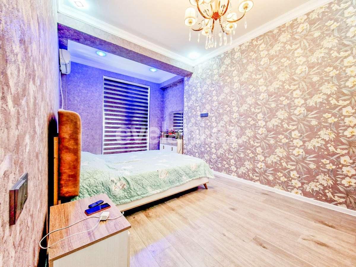 Kirayə verilir, yeni tikili, 2 otaqlı, 75 m², Bakı, Nizami r, Qara Qarayev m.