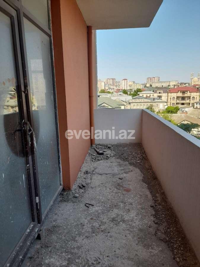 Satılır, yeni tikili, 4 otaqlı, 225 m², Bakı, Binəqədi r, 8-ci mikrorayon q, Azadlıq prospekti m.