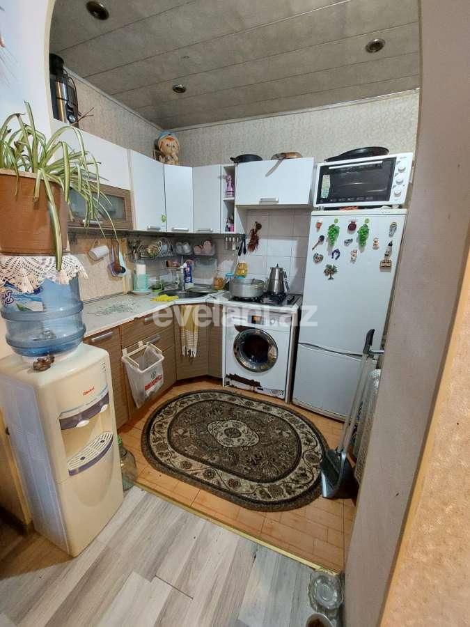 Satılır, köhnə tikili, 2 otaqlı, 70 m², Bakı, Nəsimi r, 28 may m.
