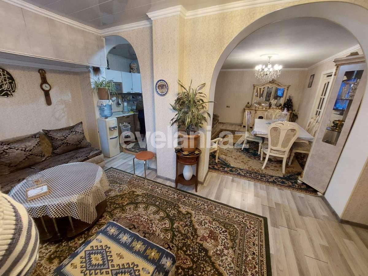 Satılır, köhnə tikili, 2 otaqlı, 70 m², Bakı, Nəsimi r, 28 may m.